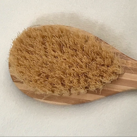 Earth Therapeutics - Tampico Vegetable Fiber Skin Brush! - Picture 7 of 7